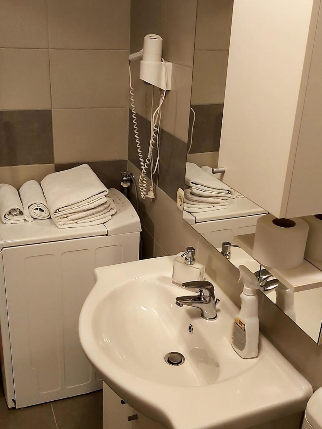 Apartmani I Sobe Mara New Translation Exteriér fotografie